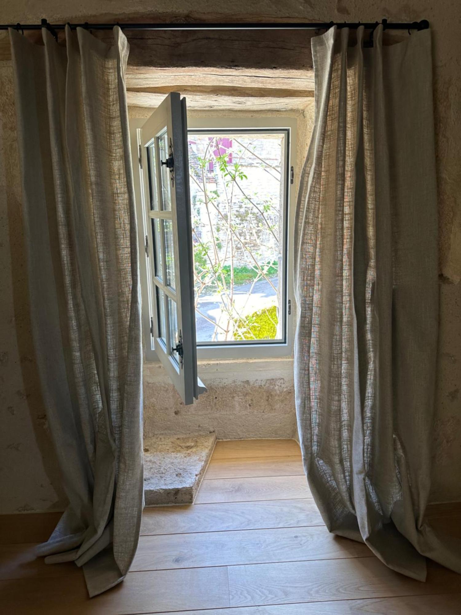Chateauneuf Suites Ngoại thất bức ảnh